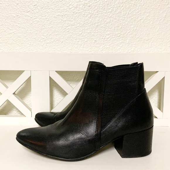 House of Harlow 1960 Warner Black Leather Ankle Booties Size 38 - Picture 3 of 10